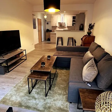Apartment Modern Centrally Located